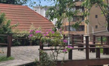 Casa en Arriendo en Casona con giro comercial a pasos del centro de Viña