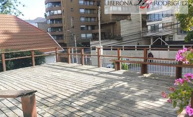 Casa en Arriendo en Casona con giro comercial a pasos del centro de Viña
