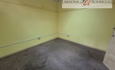 Casa en Arriendo en Casona con giro comercial a pasos del centro de Viña