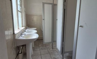 Casa en Arriendo en Casona con giro comercial a pasos del centro de Viña