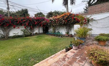 Terrenos Residenciales Venta AV. Lizardo Alzamora Oeste, El Rosario  - SAN ISIDRO