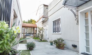 CASA 3 AMB 79 M2  PATIO TERRAZA VALENTIN ALSINA LANUS