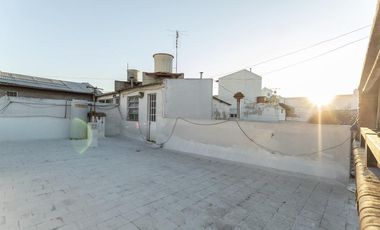 CASA 3 AMB 79 M2  PATIO TERRAZA VALENTIN ALSINA LANUS