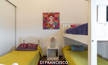 Casa de 4 ambientes   dependencia en venta en Pinamar - LA HERRADURA