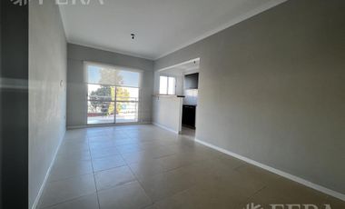 Venta de Departamento 2 ambientes con espacio guardacoche en Sarandi (32030)
