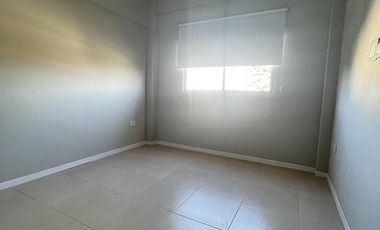 Venta de Departamento 2 ambientes con espacio guardacoche en Sarandi (32030)