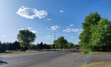 Navarrete Propiedades - Lote en venta en Santa Elena Pilar del Este