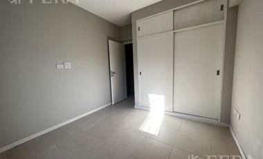 Venta de Departamento 2 ambientes con espacio guardacoche en  Sarandi (32020)