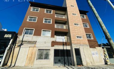 Venta de Departamento 2 ambientes con espacio guardacoche en  Sarandi (32020)