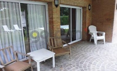 Casa en Venta en Ranelagh Golf Club Berazategui