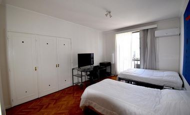 Piso 250m alquiler amoblado - Recoleta