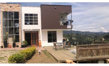 Vendo casa campestre en marinilla Antioquía vereda el chagualo