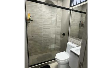 Vendo casa de gran valor en envigado LOMA del escobero