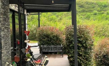 Vendo casa de gran valor en envigado LOMA del escobero