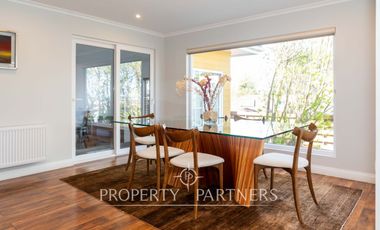 Exclusiva propiedad en excelente condominio