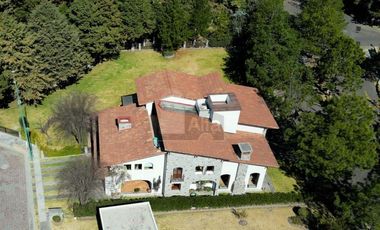 Terreno de 803m2 en venta en Valle de Zamarrero con vistas al lago del Parque Sierra Morelos