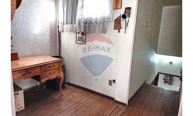 Excelente Casa con amplio terreno Plaza Ñuñoa