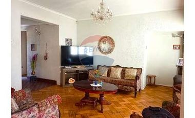Excelente Casa con amplio terreno Plaza Ñuñoa