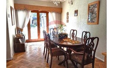 Excelente Casa con amplio terreno Plaza Ñuñoa