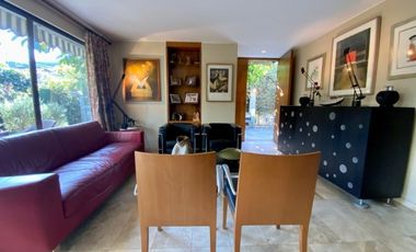 Casa dos pisos - Club De Polo-Vitacura