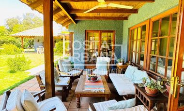 Hermosa casa con gran terreno en Limache