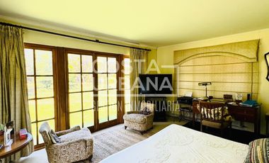 Hermosa casa con gran terreno en Limache
