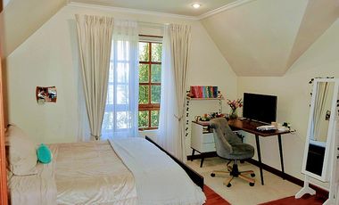 EXCELENTE CASA INGLESA EN CONDOMINIO SANTUARIO DEL VALLE