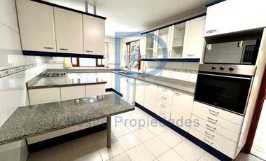 EXCELENTE CASA INGLESA EN CONDOMINIO SANTUARIO DEL VALLE