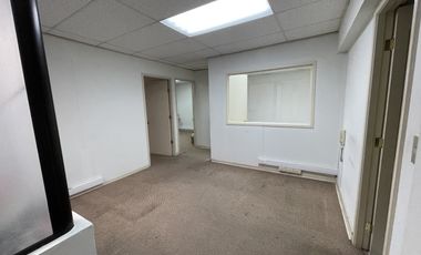 SE VENDE EDIFICIO EN CALLE URRIOLA (CÓD. 432)