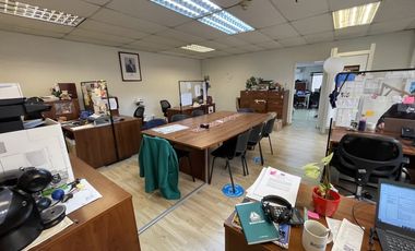 SE VENDE EDIFICIO EN CALLE URRIOLA (CÓD. 432)