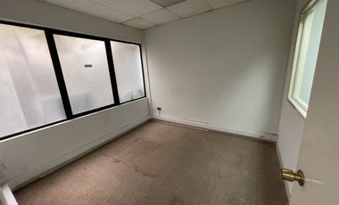 SE VENDE EDIFICIO EN CALLE URRIOLA (CÓD. 432)