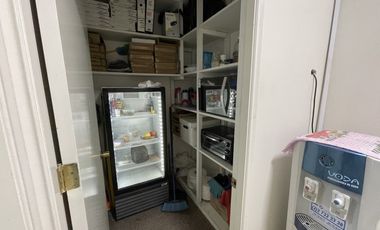 SE VENDE EDIFICIO EN CALLE URRIOLA (CÓD. 432)