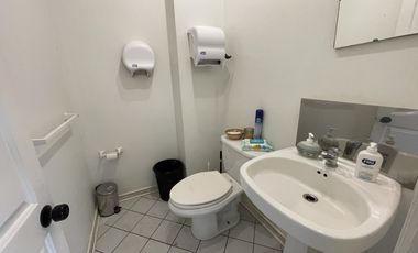 SE VENDE EDIFICIO EN CALLE URRIOLA (CÓD. 432)