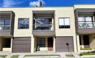 Venta Casa en la Ceja Urbana Excelente ubicación