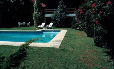 Venta casa en centro de Zarate