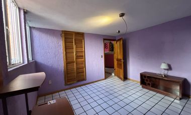 Casa en Venta – Valenciana, a pie de carretera.