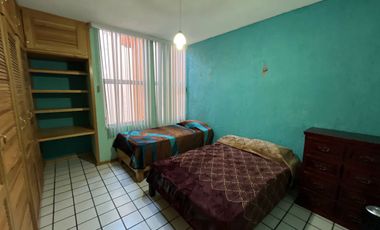 Casa en Venta – Valenciana, a pie de carretera.