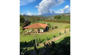 VENTA FINCA MARINILLA VIA EL PEÑOL, ANTIOQUIA, COLOMBIA