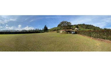 VENTA FINCA MARINILLA VIA EL PEÑOL, ANTIOQUIA, COLOMBIA