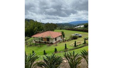 VENTA FINCA MARINILLA VIA EL PEÑOL, ANTIOQUIA, COLOMBIA