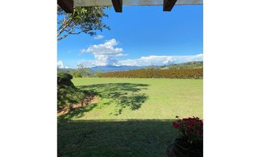 VENTA FINCA MARINILLA VIA EL PEÑOL, ANTIOQUIA, COLOMBIA
