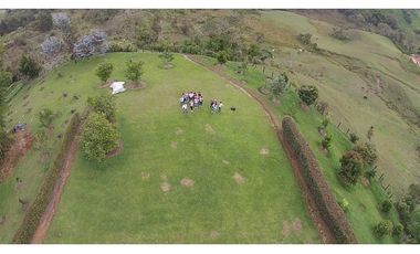 VENTA FINCA MARINILLA VIA EL PEÑOL, ANTIOQUIA, COLOMBIA