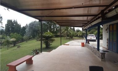 vendo casa finca Guarne unidad cerrada. CH