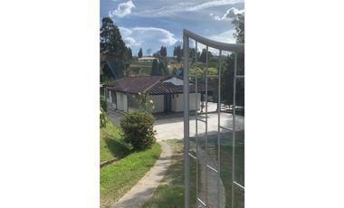 vendo casa finca Guarne unidad cerrada. CH