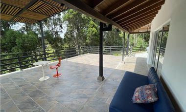 vendo casa finca Guarne unidad cerrada. CH