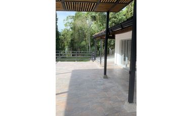 vendo casa finca Guarne unidad cerrada. CH