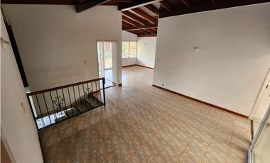 Casa en arriendo estadio