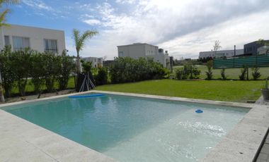 ALQUILER TEMPORAL, CASA, PUERTOS, BARRIO ACACIAS, LOTE AL 200, 5 AMBIENTES