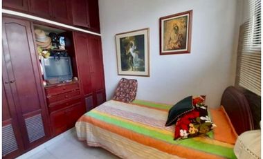 Casa de dos pisos en venta Barrio Las Mercedes Palmira Valle Colombia