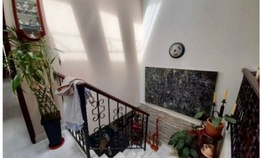 Casa de dos pisos en venta Barrio Las Mercedes Palmira Valle Colombia